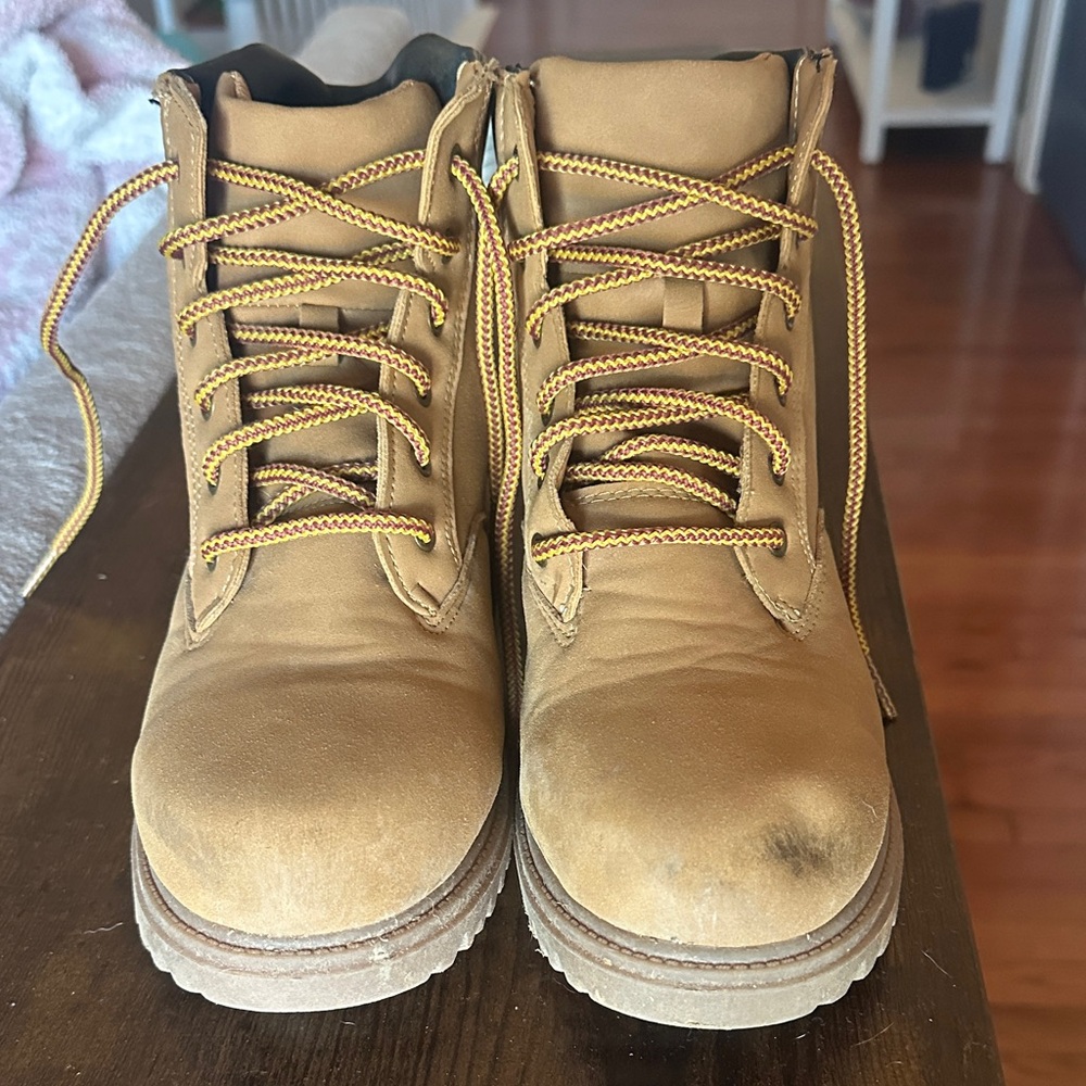 Wonder Nation Men's Brown Lace-Up Boots